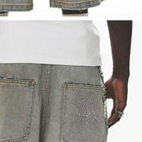 Shorts de Mezclilla de Verano con Bordado de Telaraña y Perlas Blancas - 100% Algodón, Lavado Desgastado, Estilo Vintage - Detalle de Botones - Tejido