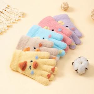 Guantes de punto para niños, cálidos para otoño/invierno, con diseño de patito de dibujos animados, para esquí, pesca, juegos al aire libre y uso diario, con <span class=keywords><strong>cinco</strong></span> dedos y compatibles con pantallas táctiles. - Product Image 2