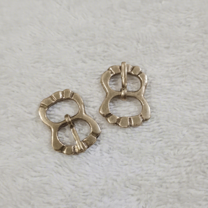 หัวเข็มขัดทองแดงสไตล์ออสโตรโกธิคยุคกลาง รุ่น TT-0958 สำหรับแขวนดาบ ทนทาน - Product Image 1