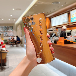 Lady Women Style Galvanoplastie Love Heart Bracelet Phone Case Soft Shell pour Samsung S24 S23U <span class=keywords><strong>Galaxy</strong></span> S22 A15 A54 - Product Image 3