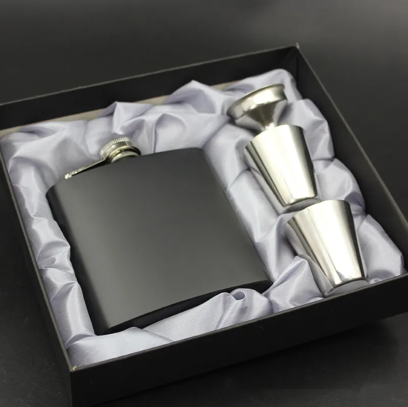 Wholesale Portable 6oz Liquor Men Hip Flask Set Leak Proof 304 Stainless Steel Wine Whiskey Alcohol Hip Flask With Gift Box