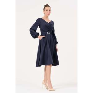 Robe décontractée pour femme DANS 1599, coupe classique, bleu marine, pour tous les jours - Robe midi à manches longues confortable en mélange de polyester et de coton - Product Image 1