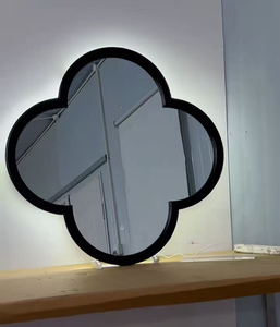 <span class=keywords><strong>Miroir</strong></span> de salle de bain à LED avec cadre en bois à motif de fleurs de prunier, style rétro français, nouveau design chinois, à suspendre au mur - Product Image 1