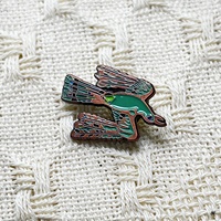 Pin de solapa de Hierro y Latón personalizado, máquina para hacer insignias duras y suaves de esmalte chapado en oro con estampado Uv para camisa, superventas