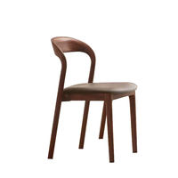 Table et chaises de salle à manger nordiques en bois massif, chaise de bureau simple avec dossier souple pour restaurant, hôtel, maison, tabouret en bois.