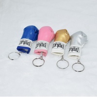 Gants porte-clés en stock, mini gants de boxe en similicuir, accessoires pour sac à dos, breloques cadeaux tendance