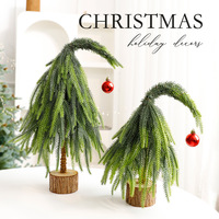 Vente en gros d'usine 18*18*32cm PE Cône de pin durable Ornements de Noël de bureau Scène de vacances Décoration de table d'arbre