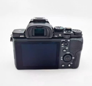 ราคาดี กล้องมิเรอร์เลส A7S ฟูลเฟรม มือสอง ความละเอียด 12.2MP  ISO สูงสุด 409600 ของแท้ ถ่ายภาพในที่แสงน้อยได้ดีเยี่ยม - Product Image 5