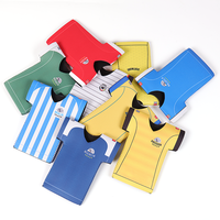 Vente en gros de refroidisseurs de canettes de bière en néoprène pour t-shirts de sport imprimés, Coozie isotherme premium avec logo personnalisé, excellent cadeau pour les amateurs de sport