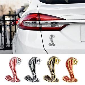 Emblema de Serpiente para Coche, Insignia de Parrilla Shelby, Adhesivo Decorativo Personalizado para Carrocería, Emblema Trasero Modificado Tipo Adhesivo XTX 1 Año - Product Image 3