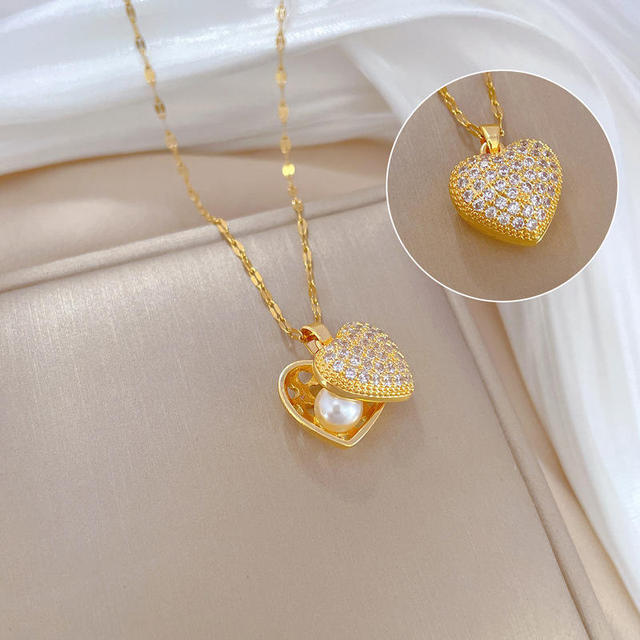 Luxury Women's Titanium Steel Necklace Heart Pendant Gold Plated Trendy Link Chain Zircon Fashionable Pearl Fashion Jewelry