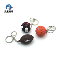 Porte-clés 3D mini basket-ball Porte-clés de haute qualité en PVC personnalisé Porte-clés 3D football Pvc Porte-clés de voiture en caoutchouc souple Cadeau pour enfants