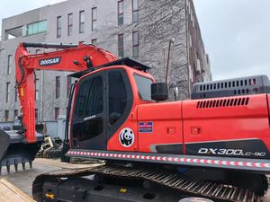 รถขุดตีนตะขาบ Doosan DX300 มือสองจากเกาหลี ขนาด 30 ตัน ใช้งานน้อย ระบบไฮดรอลิกทรงพลัง - Product Image 4