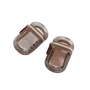 Porte-savon de voyage moderne gris, personnalisable avec logo, en plastique transparent, durable, étanche, écologique, deux pièces, pour salle de bain - Product Image 3