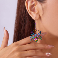 Boucles d'oreilles pendantes araignée arc-en-ciel irisées, en strass et cristal, forme goutte d'eau, style statement, ton argenté, cadeaux pour femmes et filles pour Halloween
