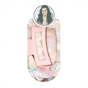 Bigoudi sans chaleur Tie-Dye avec coton bouffant, idéal pour les personnes pressées, pour dormir et créer des chignons bouclés - Product Image 1