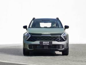 2025 pour <span class=keywords><strong>Kia</strong></span> <span class=keywords><strong>Sportage</strong></span> 2.0T 2WD édition phare SUV haute vitesse 5 portes 5 places essence véhicule intérieur sombre FWD caméra arrière Ne - Product Image 5