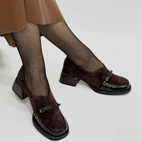 Mocassins à talon épais de 4 cm, en daim, avec décoration rétro, chaussures de luxe légères pour les marchands de marques et les grossistes