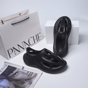 Zuecos blancos de punta abierta, transpirables, de EVA, zapatos de plástico para verano. - Product Image 3