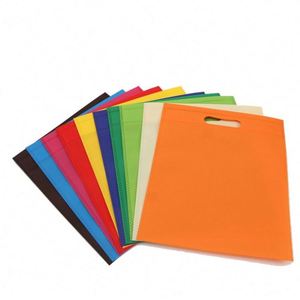 Sac fourre-tout en polypropylène TNT imprimé couleur, découpé, de haute qualité, avec logo personnalisé - Product Image 2