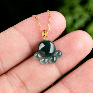 หยกเจไดต์ธรรมชาติสีน้ำเงินรูปอุ้งเท้าแมวน่ารัก จี้หยกฝังทอง 18K เครื่องประดับสำหรับผู้หญิง พร้อมใบรับรอง D173 - Product Image 3