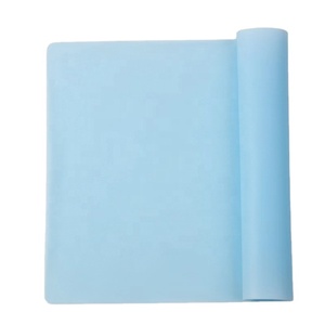 <b>Silicone</b> Kneading <b>Mat</b> Non-slip Flour <b>Mat</b> Solid Color Placemat for Children Kitchen Insulated <b>Mat</b> for Rolling Out Dough - Product Image 3
