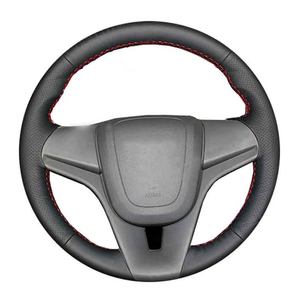 Cubierta de <span class=keywords><strong>volante</strong></span> de coche de cuero de fibra de carbono y microfibra para Chevrolet Cruze 2009-2014 <span class=keywords><strong>Aveo</strong></span> Orlando Ravon R4 - Product Image 2