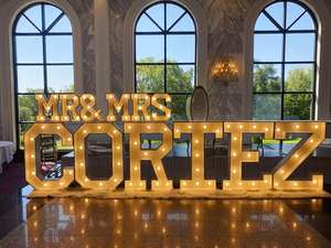 Custom Light Up Marry Me Letters <span class=keywords><strong>Mr</strong></span> & <span class=keywords><strong>Mrs</strong></span> 4FT 5FT Precio al por mayor DIY Tamaño - Product Image 5