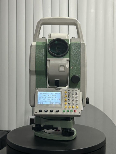 FOIF Total Station RTS102R10 Prismless South Total Station X4 Leica Total Station 2.0-5000m bluetooth Total Station(Optional)