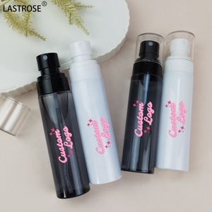 Spray autobronzant à séchage rapide en gros, bronzage sans soleil longue durée, éclat naturel pour <span class=keywords><strong>le</strong></span> corps et <span class=keywords><strong>le</strong></span> visage, soin hydratant pour la peau - Product Image 1