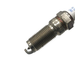 HR7NII332W untuk Busi Iridium Ganda BOSCH 0242236663-000 untuk Ford untuk Volvo Pengganti OEM - Product Image 6