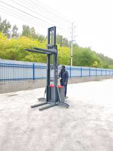 垂直ドライブ、自走式、完全電動フォークリフトスタッカー、幅広脚、1.5トン、2トンの自走式フォークリフト。 - Product Image 4