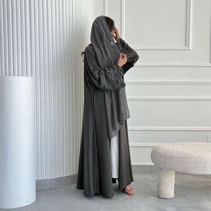Zifeng OME Muslimische Frauen Langarm Exquisite Stickerei Stickerei Ethnischer Stil Abaya Mantel mit Hijab Zweiteiler Set - Product Image 1