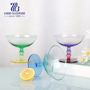 Handgefertigte geblasene farbige handwerkliche Eiscreme-Schüssel Glas Milchshake Sundae-Gläser Joghurtbecher Banane geteiltes Teller mit Stiel