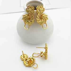 2023 नई डिजाइन के गहने समुंदर के लुटेरे श्रृंखला के साथ गोल्डन हिप्पोकैम्पस आकर्षण सोने के गहने सेट हार - Product Image 3