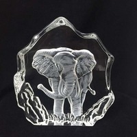 MH-10083 trophée iceberg cristal éléphant