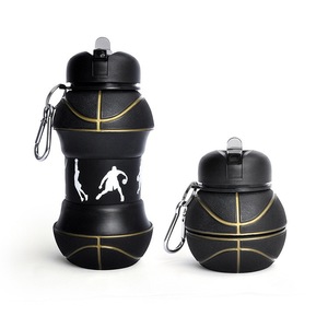 Bouteille d'eau portable en silicone anti-fuite de 550 ml pour les sports de plein air, les enfants, pliable, football/basketball, peut être accrochée à un sac à dos - Product Image 6