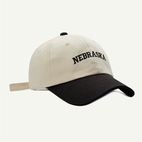 Hoge kwaliteit 5-panel pet op maat met geborduurd logo, gestructureerd frame, een op maat gemaakte 5-panel pet met geborduurd logo, golfpet