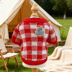 Suéter PETCIRCLE para Perros Pequeños y Cachorros, Otoño/Invierno, Cálido y Cómodo, Diseño a Cuadros Rojos y Blancos con Flores - Product Image 5