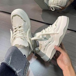 Baskets blanches tendance Hong Kong 2026, nouveau style, semelle épaisse, chaussures de sport décontractées polyvalentes pour femmes - Product Image 6