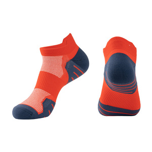 Chaussettes courtes pour hommes personnalisées de haute qualité, légères, tricotées, invisibles, style décontracté quotidien et sportif, taille personnalisée, logo sur <span class=keywords><strong>le</strong></span> bord, collection Printemps - Product Image 3