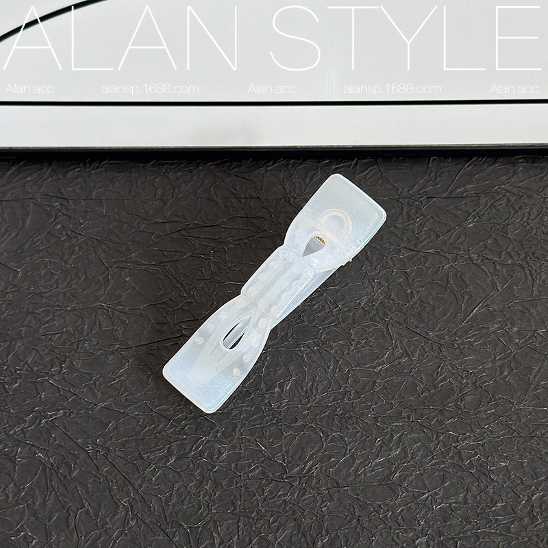 Noeud blanc lait 115cm