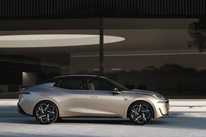 2024 Lynk &amp; Co 07 <strong>EMS</strong>-P New Energy Vehicle Midsize Plug-in Hybrid Electric Vehicle New <strong>Car</strong> - Product Image 3