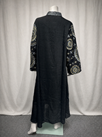 Jalabiya noire pour femmes musulmanes, robe maxi à manches évasées avec broderie ethnique sur toute la surface et pompons, pour festivals et mariages