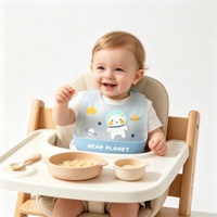 Bavoir bébé pliable en silicone de qualité alimentaire, imperméable, léger et fin pour l'été, idéal pour l'alimentation - Vente en gros