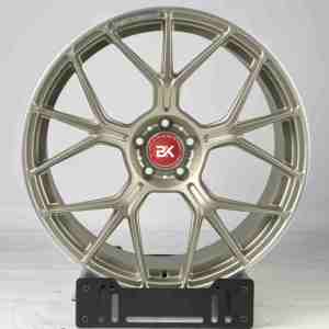 Jantes forgées Bku 5x112 pour Mercedes CLS CLA CLE A45 A35 C200 C43 C63 GT50 GT55 personnalisées 19 20 21 pouces en alliage d'or - Product Image 4