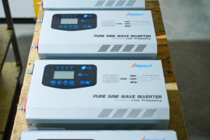 Inversor solar fuera de la red de 3KW 12V24V a 120V con controlador de carga de CA Compatibilidad de batería universal Li-ion, gel, <span class=keywords><strong>AGM</strong></span>, plomo-ácido - Product Image 4