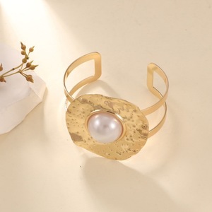 Boucles d'oreilles clous unisexes classiques en acier inoxydable plaqué argent, vente chaude transfrontalière européenne et américaine, ensemble de bijoux cadeau - Product Image 2