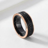 Bague de mariage unisexe en carbure de tungstène noir brossé de haute qualité 8 mm avec incrustation de zircone cubique noire et bord biseauté en or rose – Cadeau