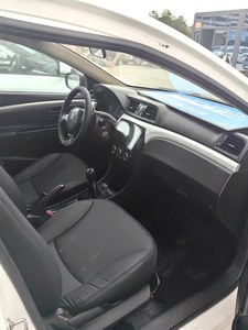 รถยนต์ราคาประหยัด 1.6 ลิตร เกียร์ธรรมดา รุ่น Pro Suzuki Alivio ambient - Product Image 6